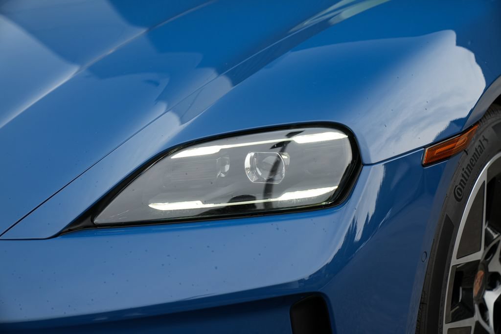 New 2026 Porsche Taycan AWD/4WD image 8