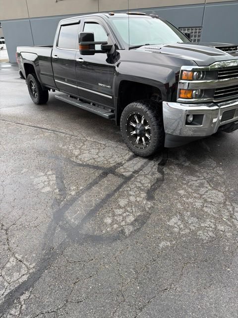 Used 2019 Chevrolet Silverado 3500 LTZ w/ Duramax Plus Package AWD/4WD image 6