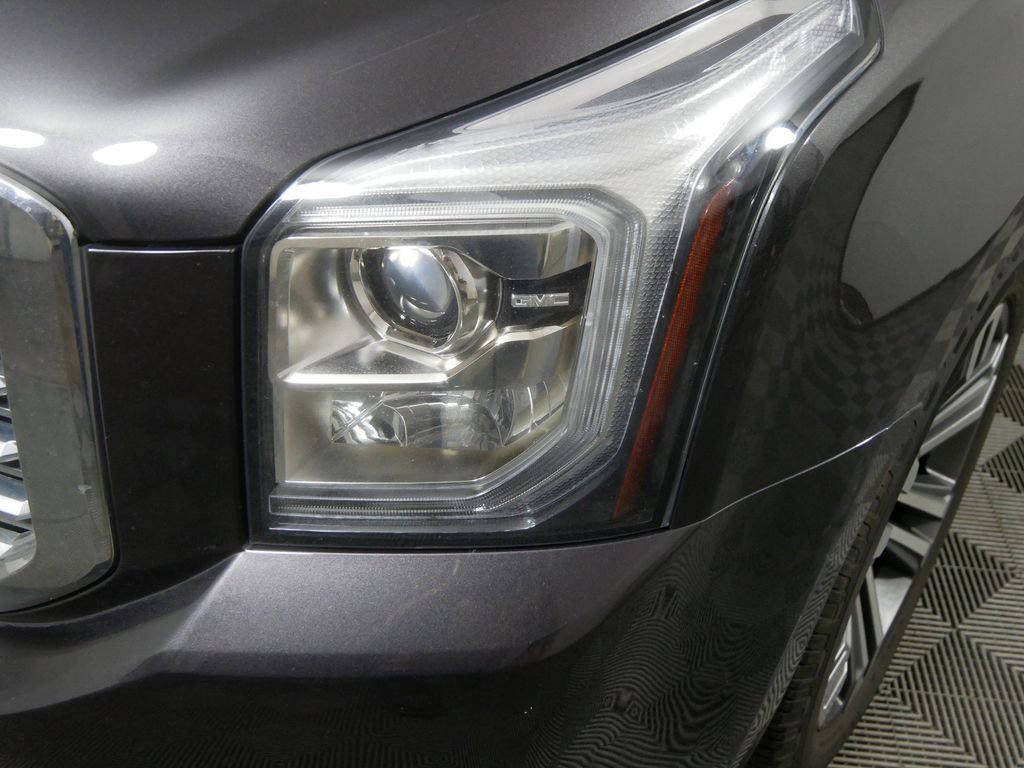 Used 2018 GMC Yukon Denali w/ Denali Ultimate Package image 11