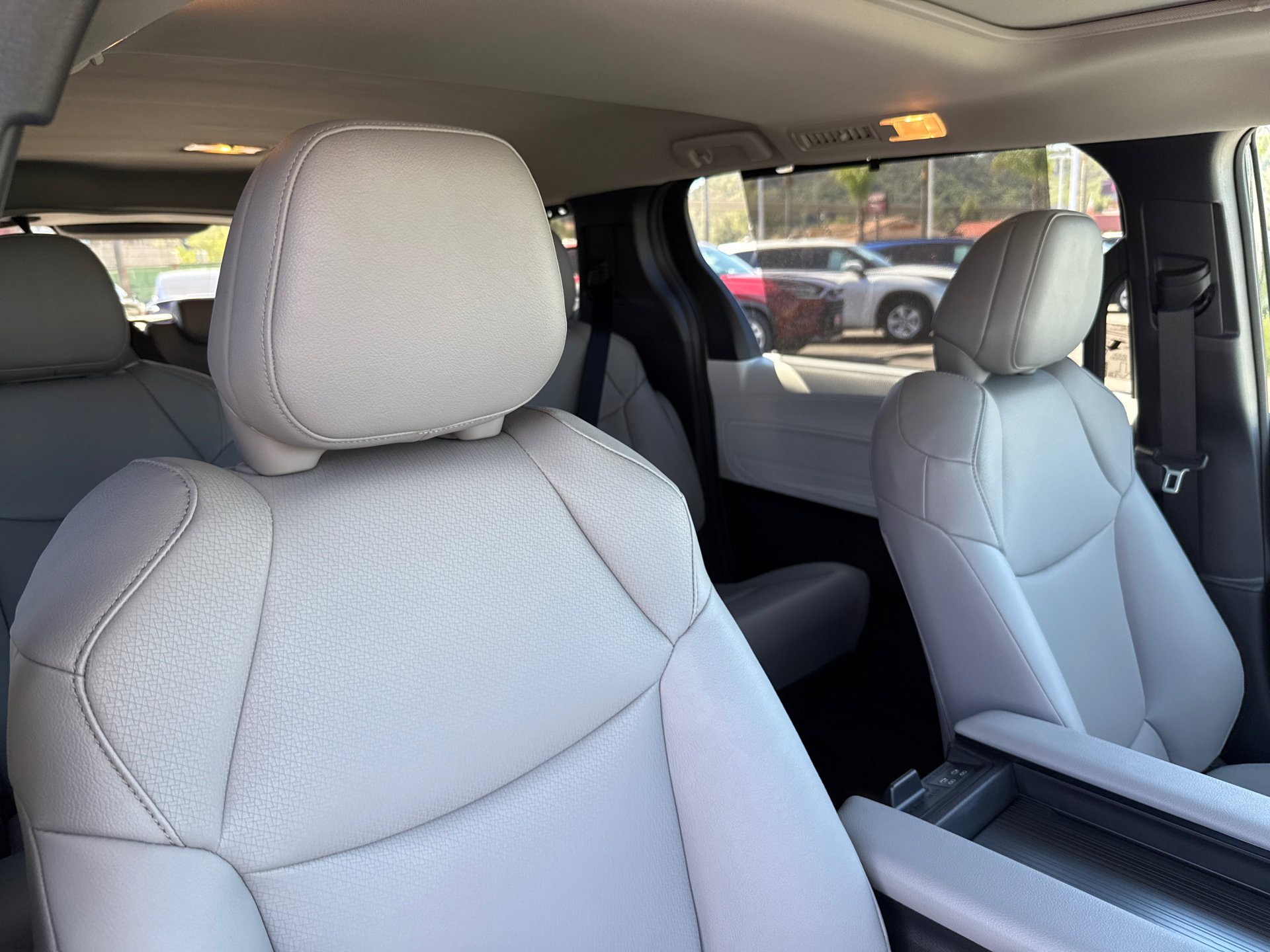 Certified 2026 Toyota Sienna XLE image 15