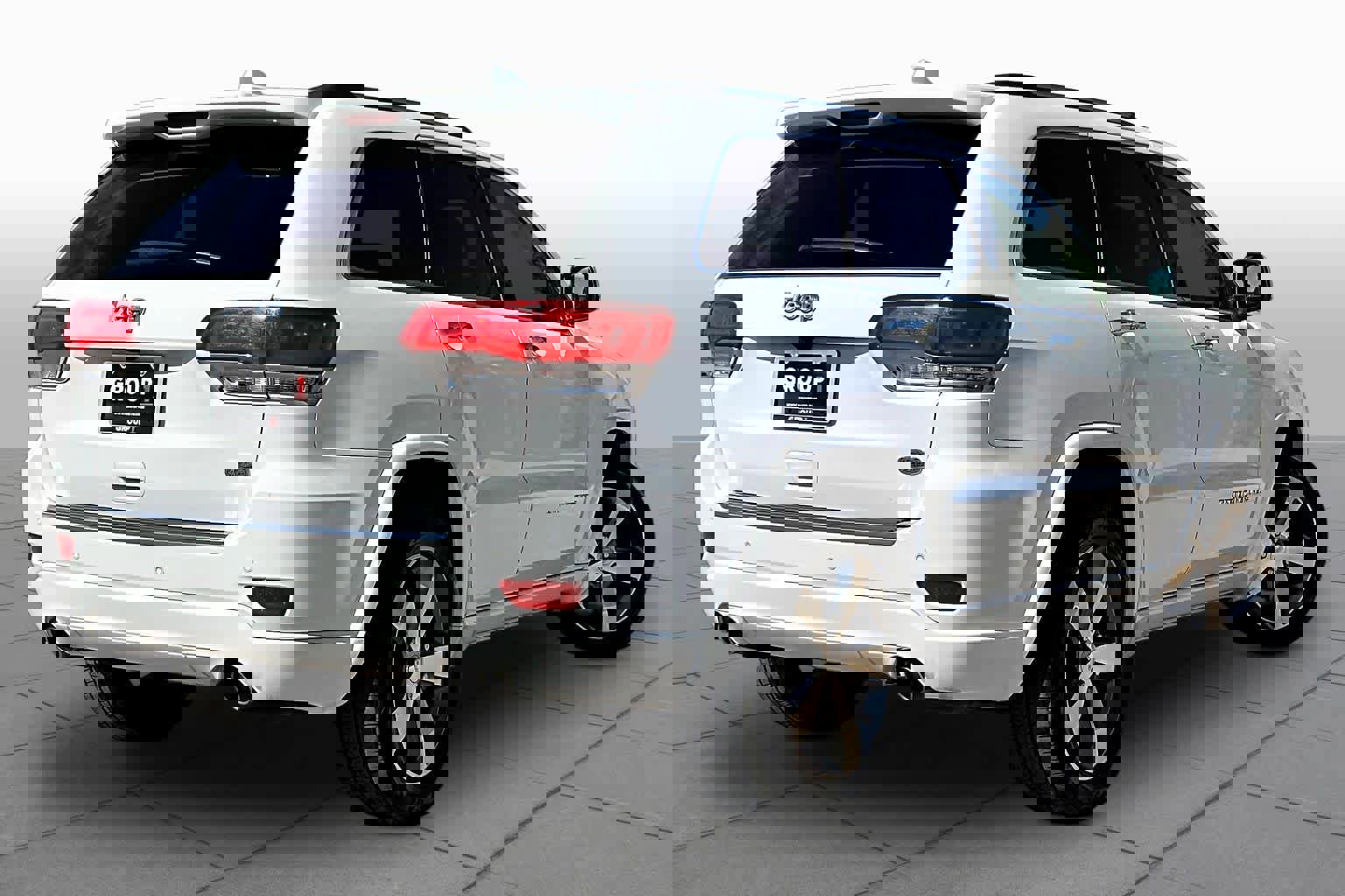 Used 2015 Jeep Grand Cherokee Overland image 13