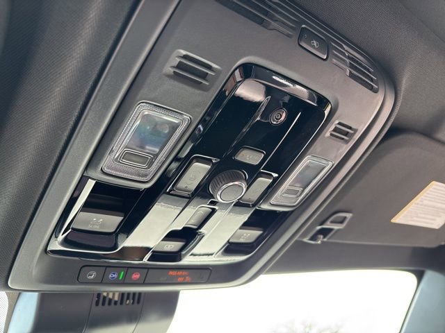 New 2026 GMC Yukon AT4 Ultimate w/ LPO, Illumination Package image 38