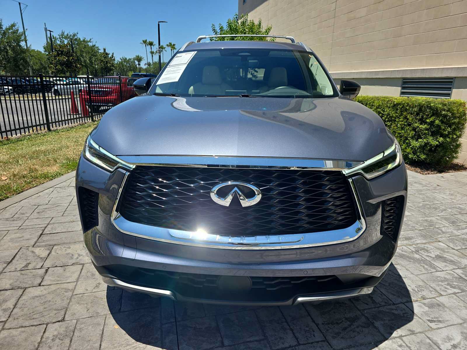 Certified 2025 INFINITI QX60 Sensory AWD/4WD image 2