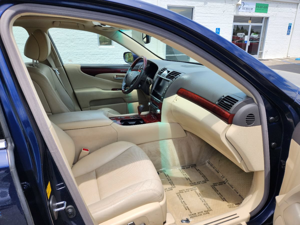 Used 2010 Lexus LS 460 RWD image 14