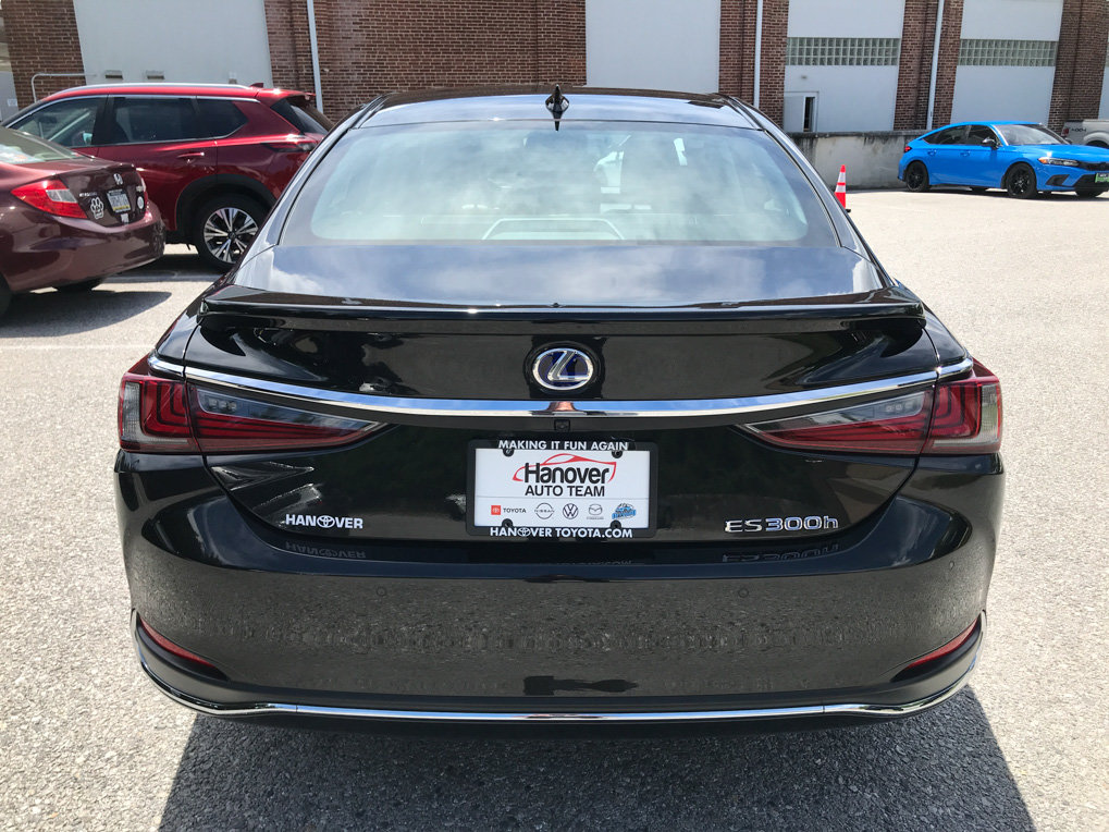 Used 2022 Lexus ES 300h w/ Premium Package FWD image 7