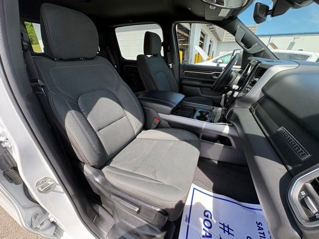 Used 2025 RAM 1500 Big Horn AWD/4WD image 38