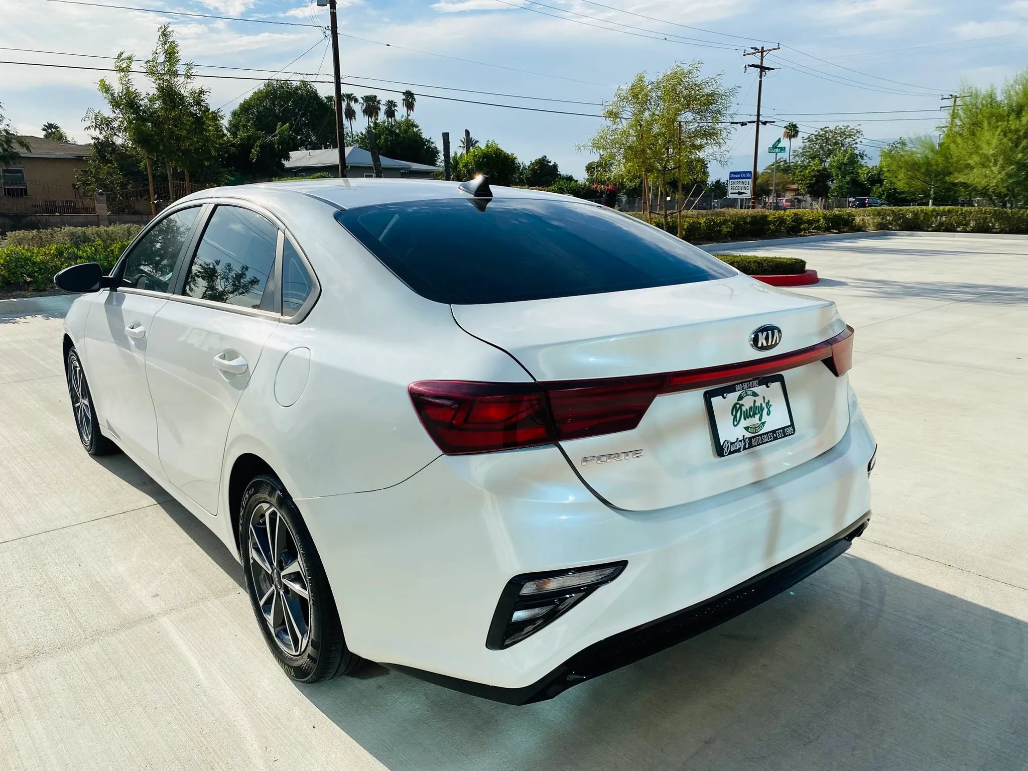 Used 2023 Kia Forte LXS FWD image 9