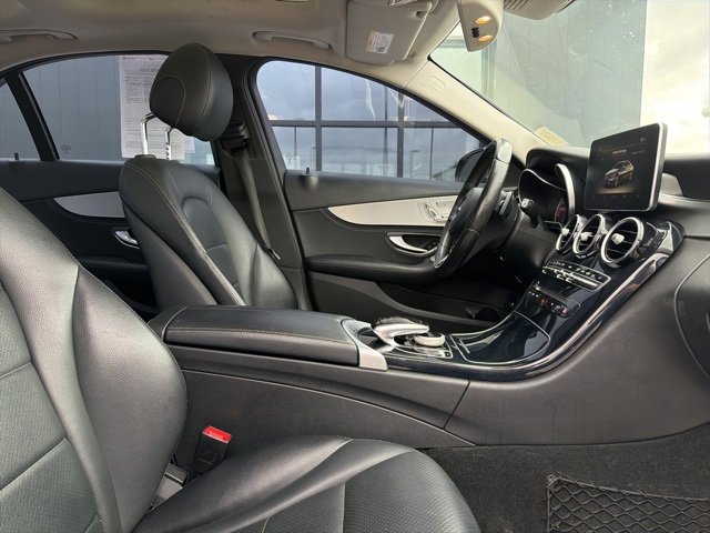 Used 2016 Mercedes-Benz C 300 4MATIC Sedan image 9