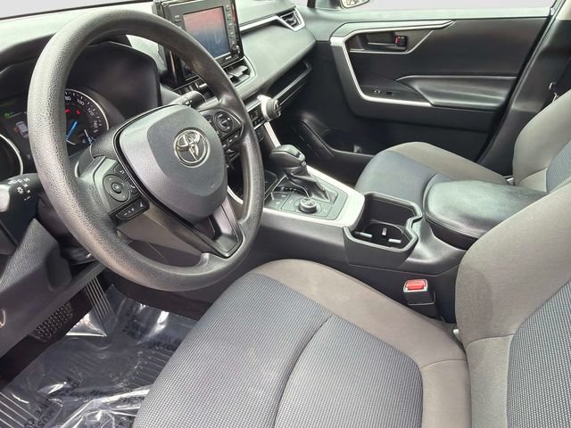 Used 2022 Toyota RAV4 LE AWD/4WD image 21