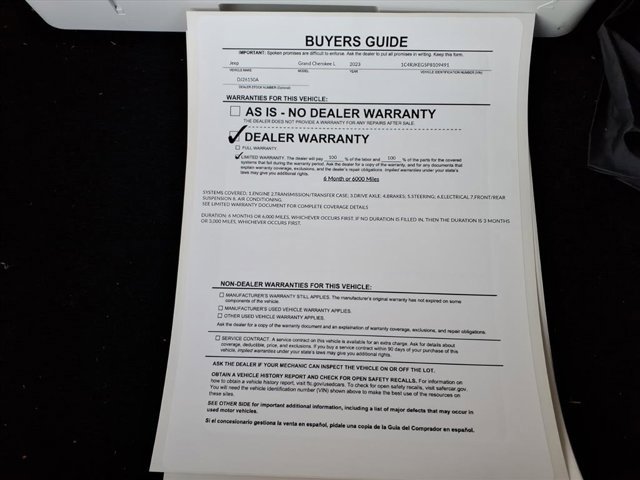 Used 2023 Jeep Grand Cherokee L Summit w/ Luxury Tech Group V image 37