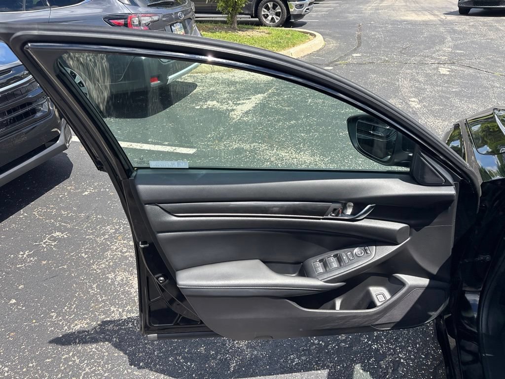 Used 2022 Honda Accord Sport image 18