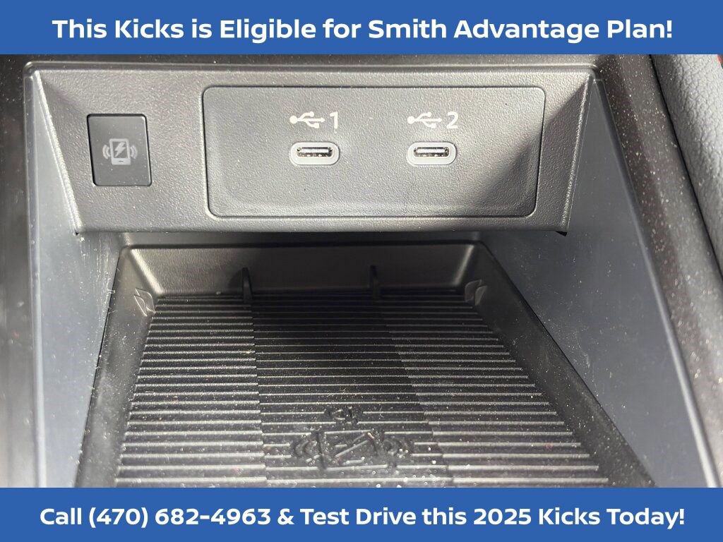 New 2025 Nissan Kicks SR image 14