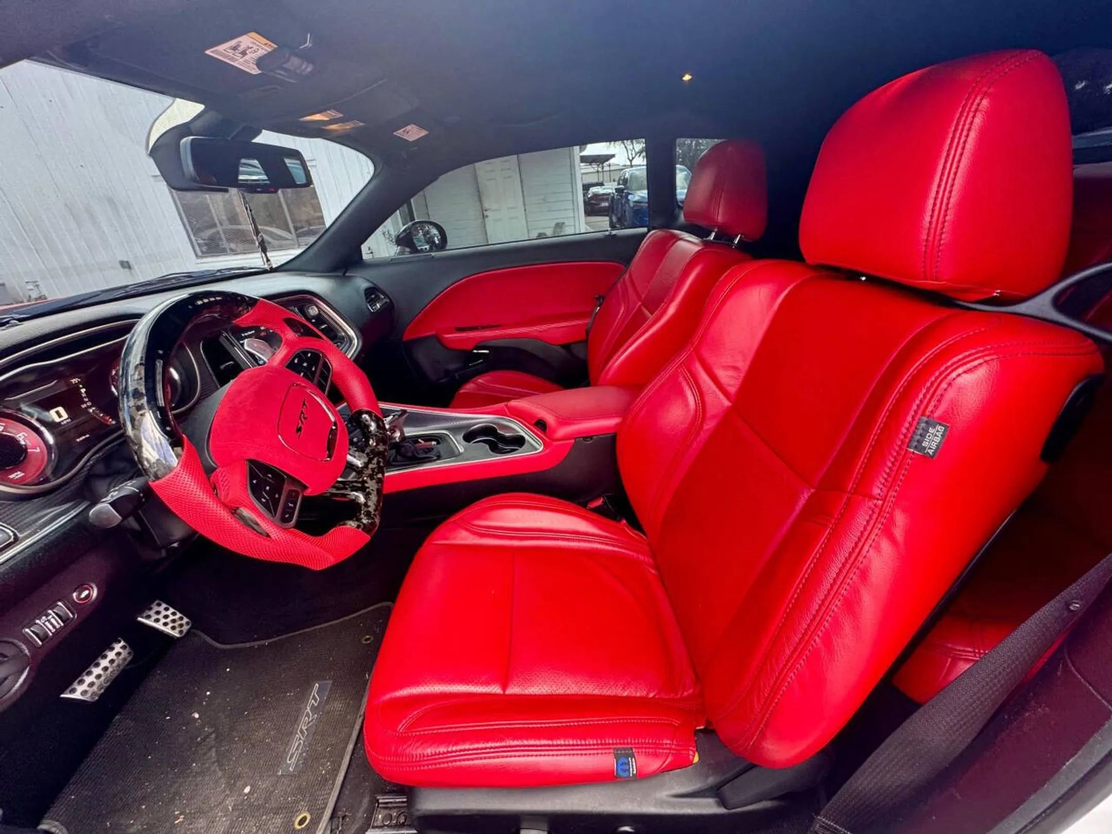 Used 2019 Dodge Challenger SRT Hellcat image 9