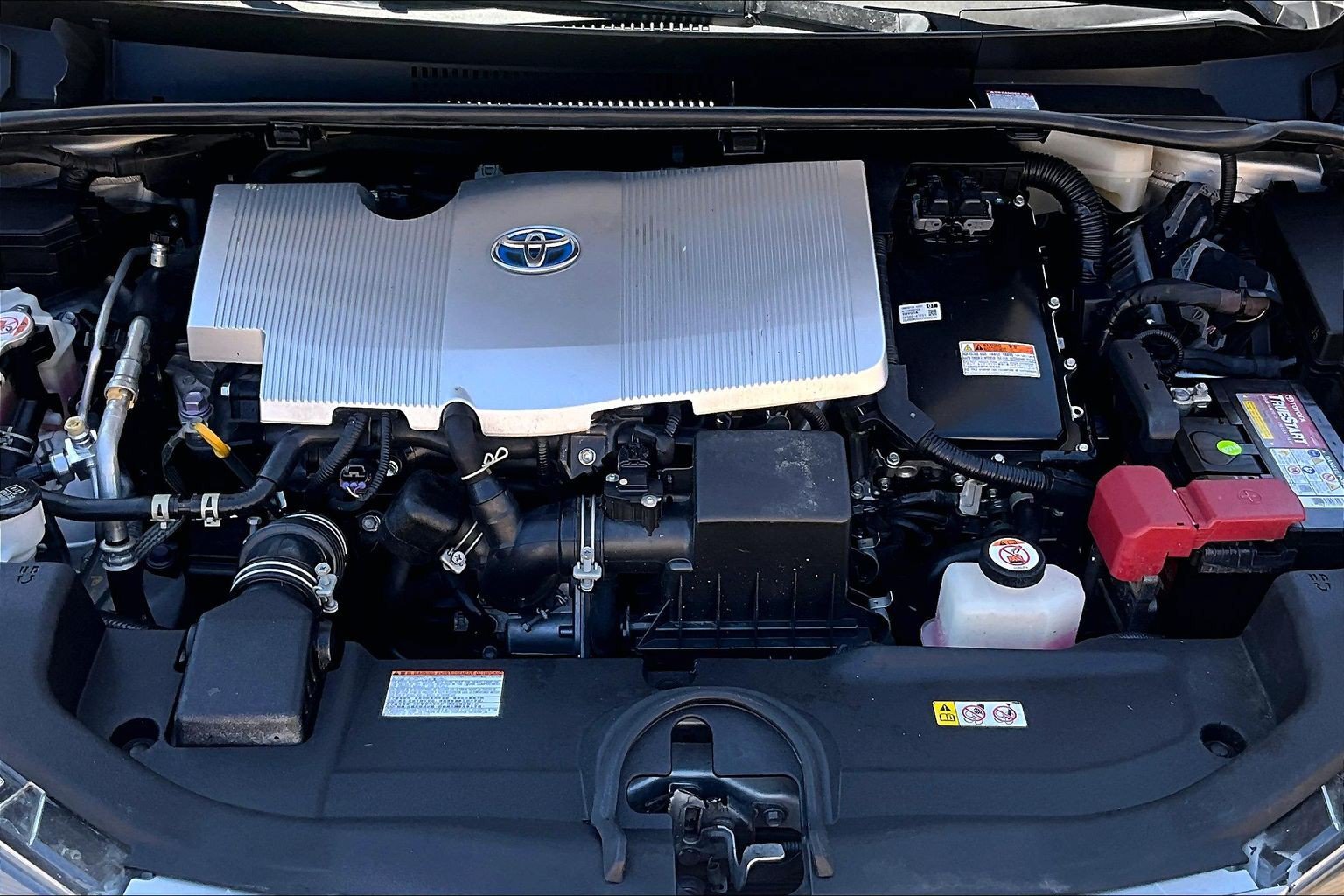 Used 2022 Toyota Prius XLE FWD image 9