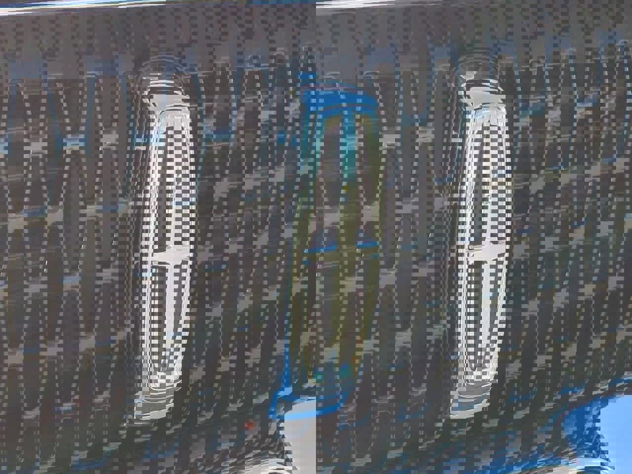 Used 2022 Lincoln Corsair Reserve image 11