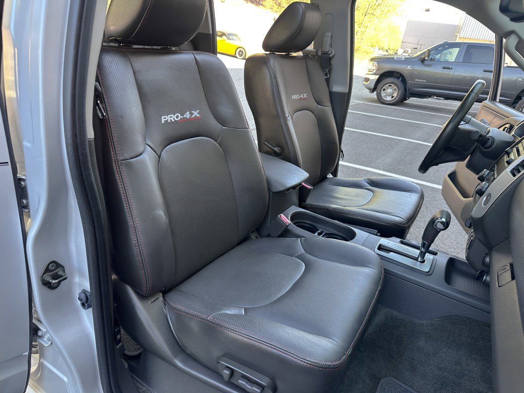 Used 2012 Nissan Frontier PRO-4X w/ Pro-4x Luxury Pkg AWD/4WD image 26