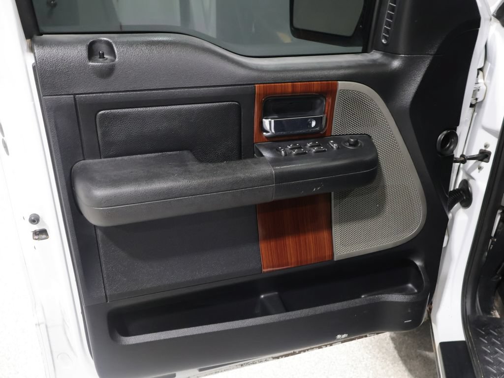 Used 2005 Ford F150 Lariat AWD/4WD image 14