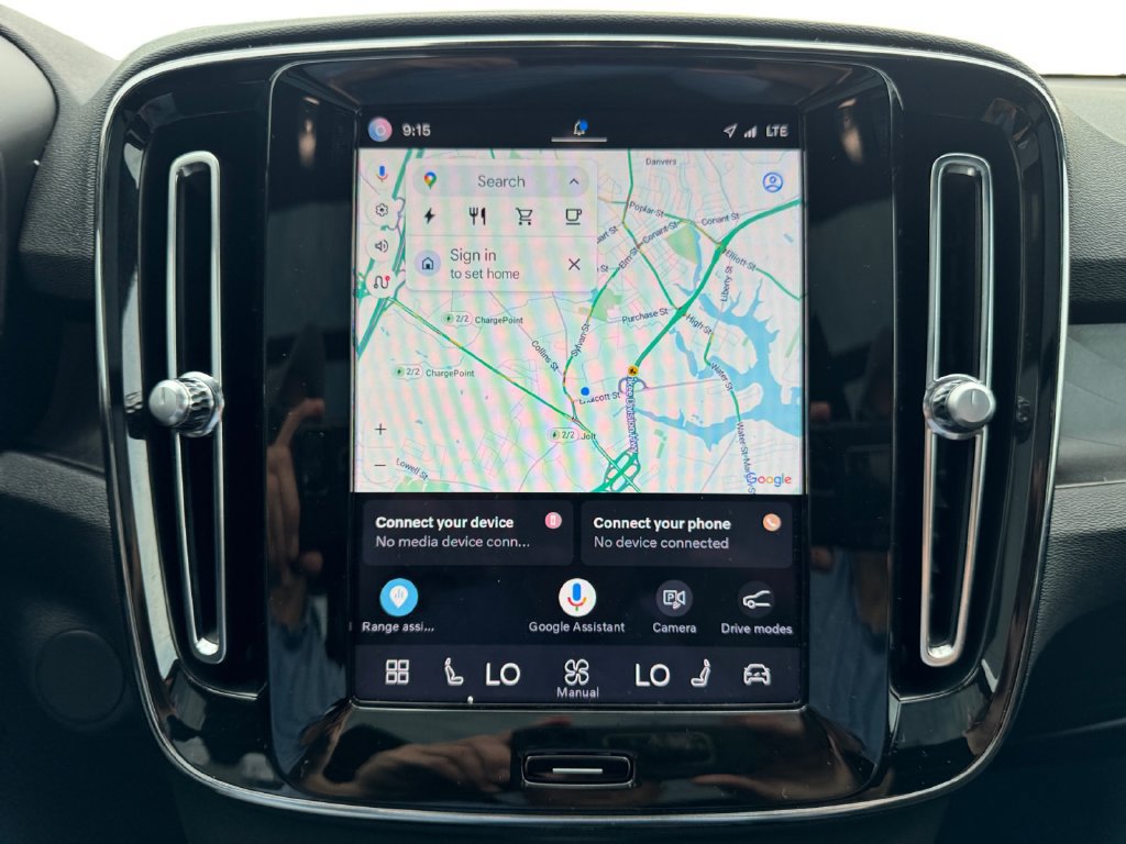 Certified 2023 Volvo XC40 Recharge Plus w/ Protection Package Premier AWD/4WD image 22