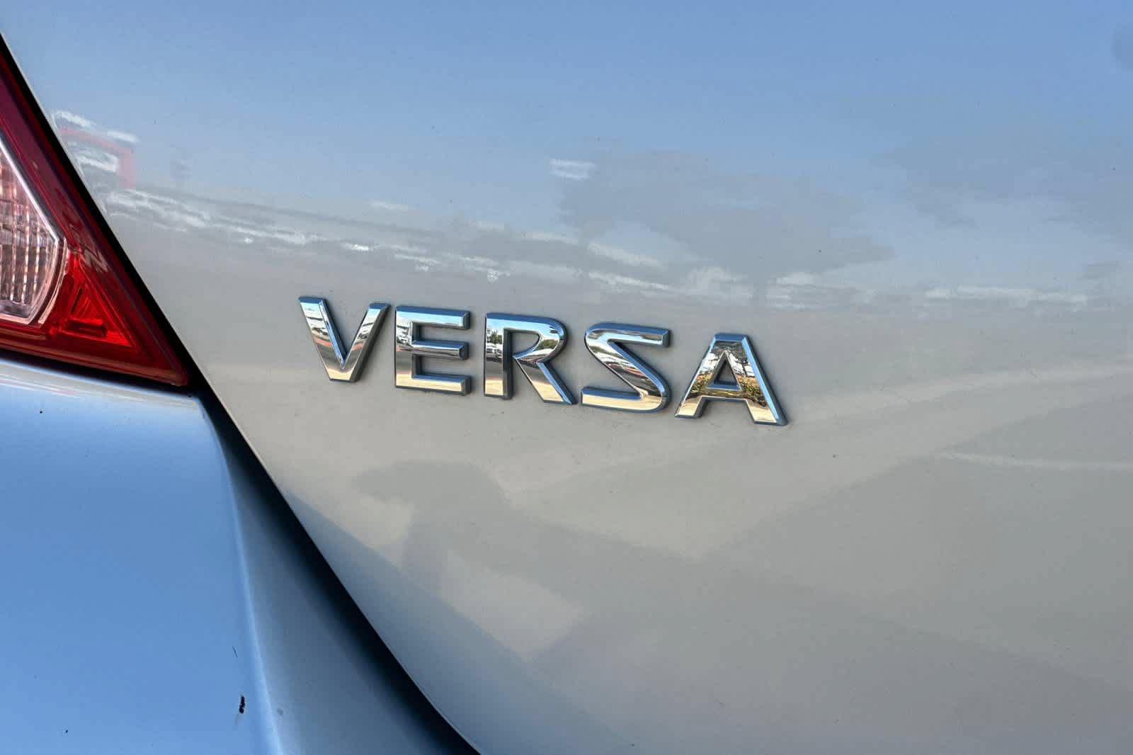 Used 2010 Nissan Versa 1.8 S w/ PWR Plus Pkg FWD image 26