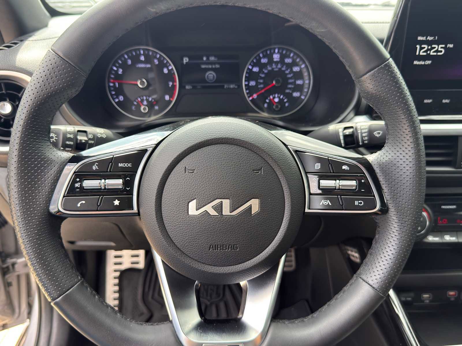 Certified 2023 Kia Forte GT-Line image 15