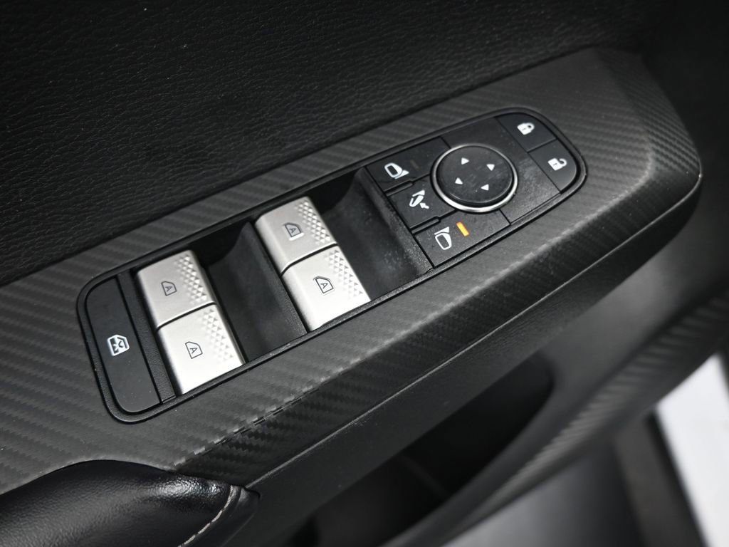 Used 2023 Mitsubishi Outlander SE Black Edition image 13