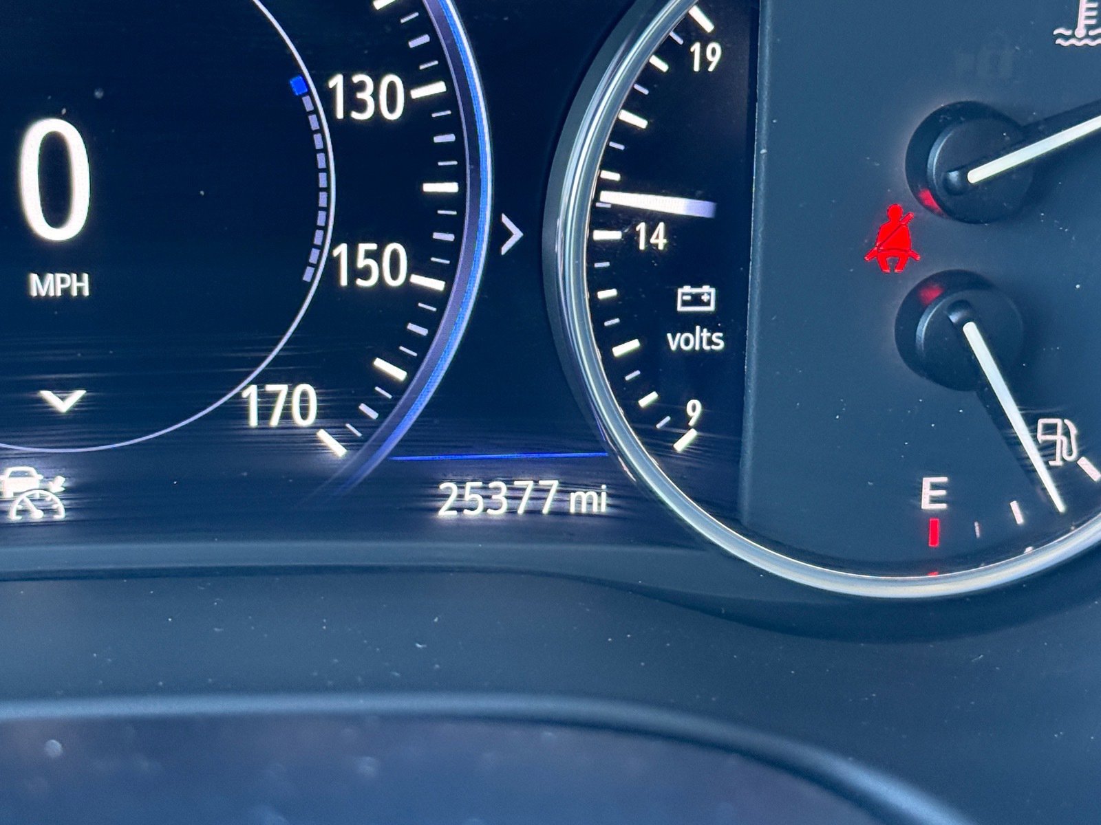 Used 2023 Buick Enclave Avenir w/ Avenir Technology Package image 31