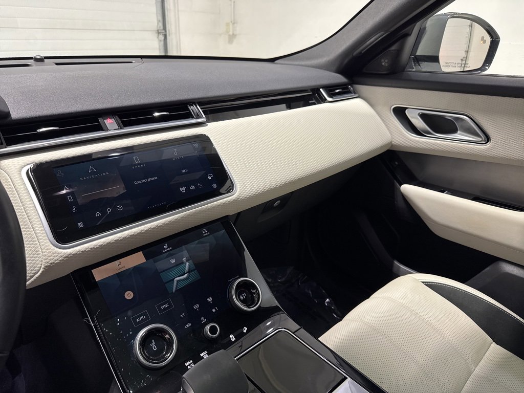 Used 2023 Land Rover Range Rover Velar R-Dynamic S image 14