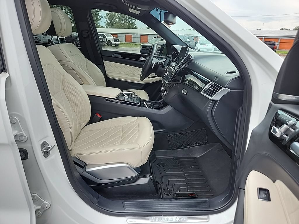 Used 2018 Mercedes-Benz GLS 550 4MATIC image 42
