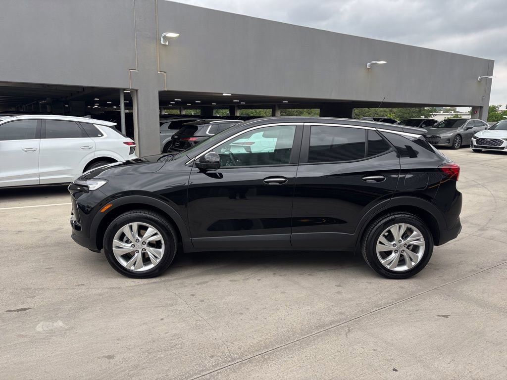 Used 2025 Buick Encore GX Preferred image 9