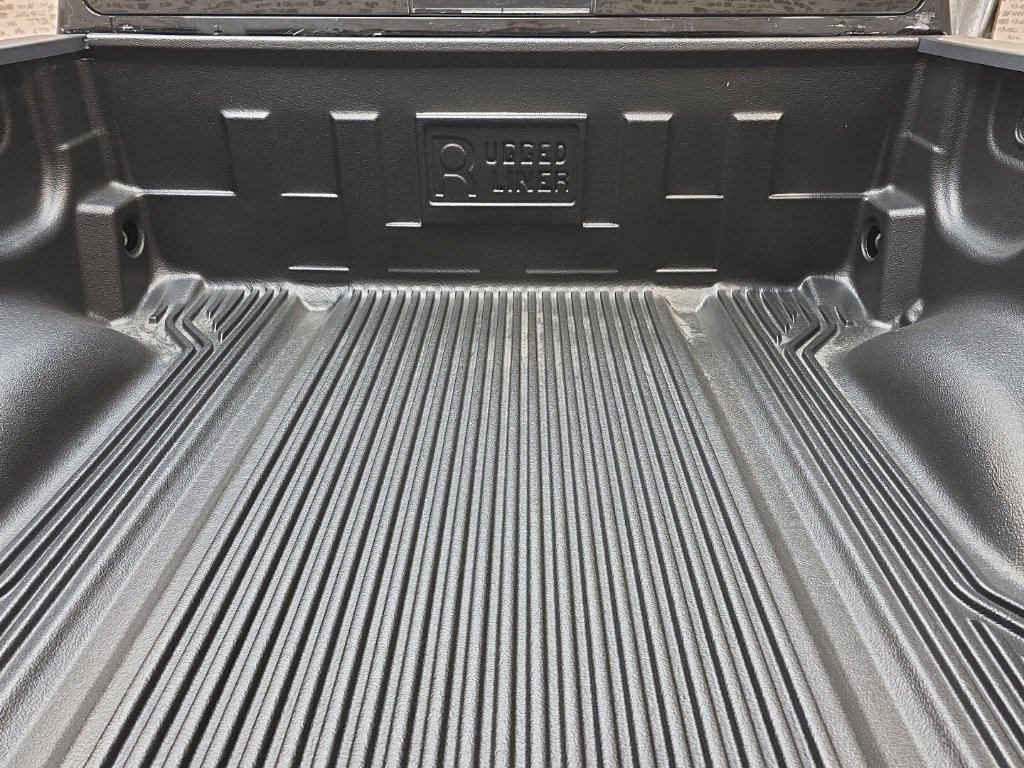 Used 2021 Nissan Titan S w/ S Utility Package image 13