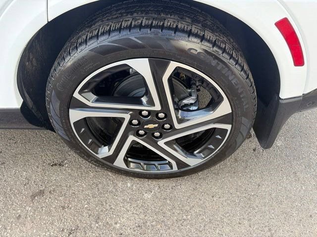 Used 2026 Chevrolet Equinox EV LT w/ Active Safety Package 3 FWD image 41