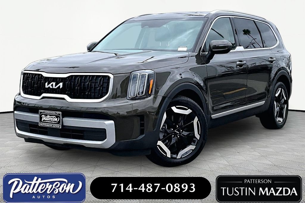 Used 2024 Kia Telluride EX w/ EX Captain's Chair Package