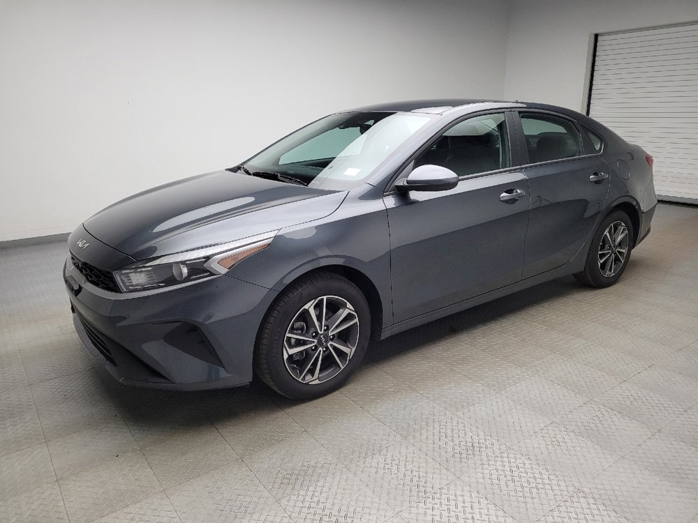 Used 2023 Kia Forte LXS image 2