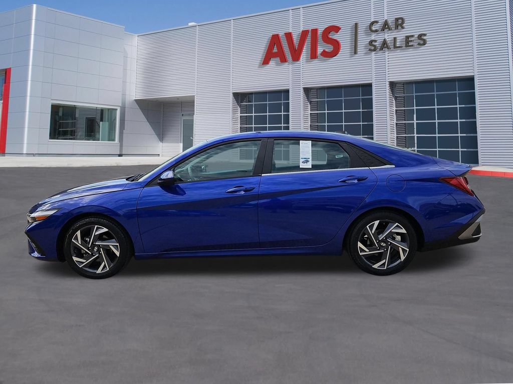 Used 2025 Hyundai Elantra SEL FWD image 10