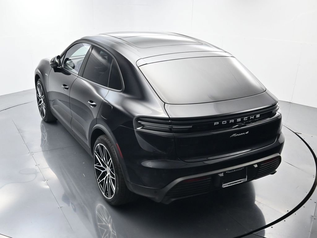 Certified 2024 Porsche Macan 4 Electric image 34