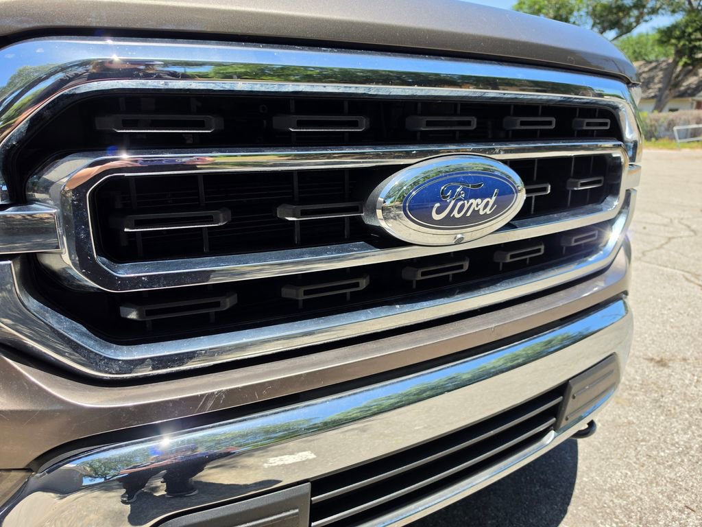 Used 2022 Ford F150 XLT w/ Equipment Group 302A High AWD/4WD image 13