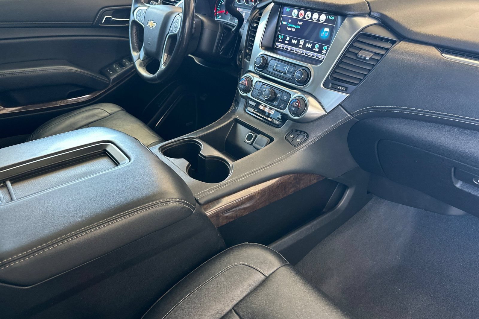 Used 2020 Chevrolet Tahoe LT AWD/4WD image 16