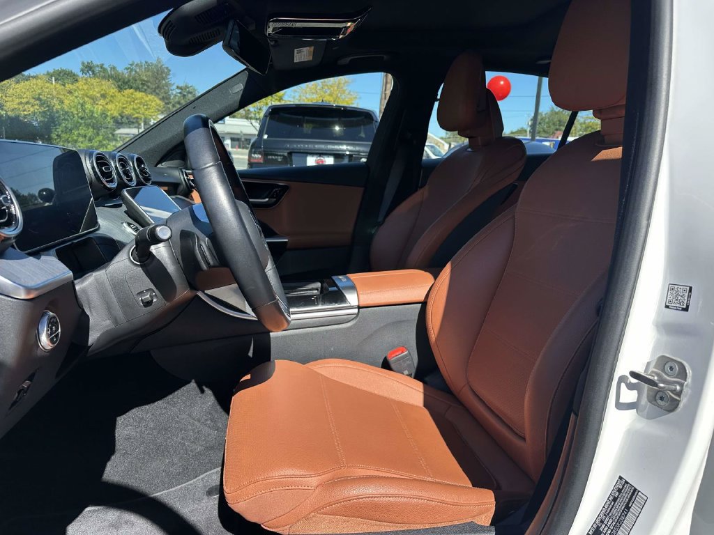 Used 2025 Mercedes-Benz C 300 Sedan image 14