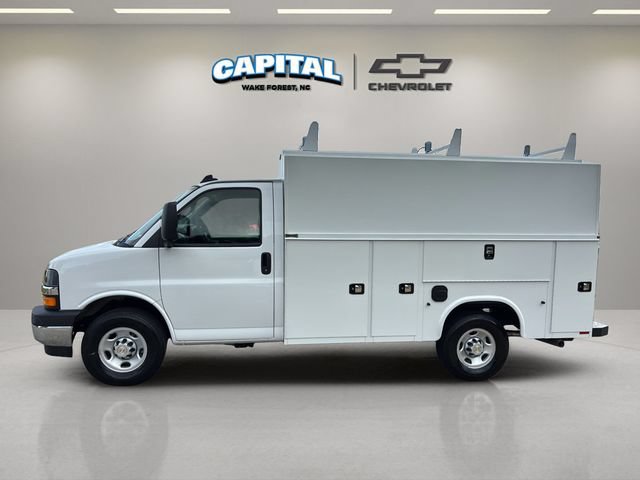 New 2025 Chevrolet Express 3500 w/ Power Convenience Package RWD image 10