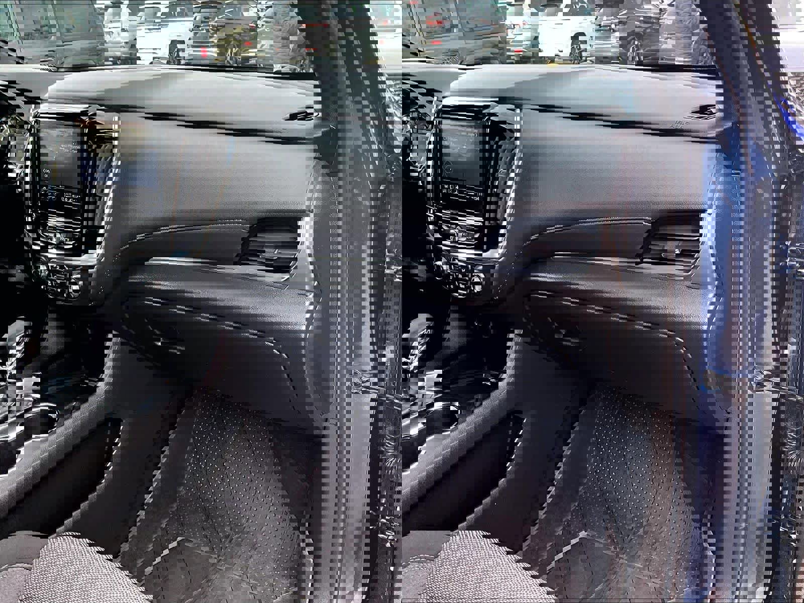 Certified 2022 Chevrolet Traverse LT w/ LPO, Floor Liner Package image 13