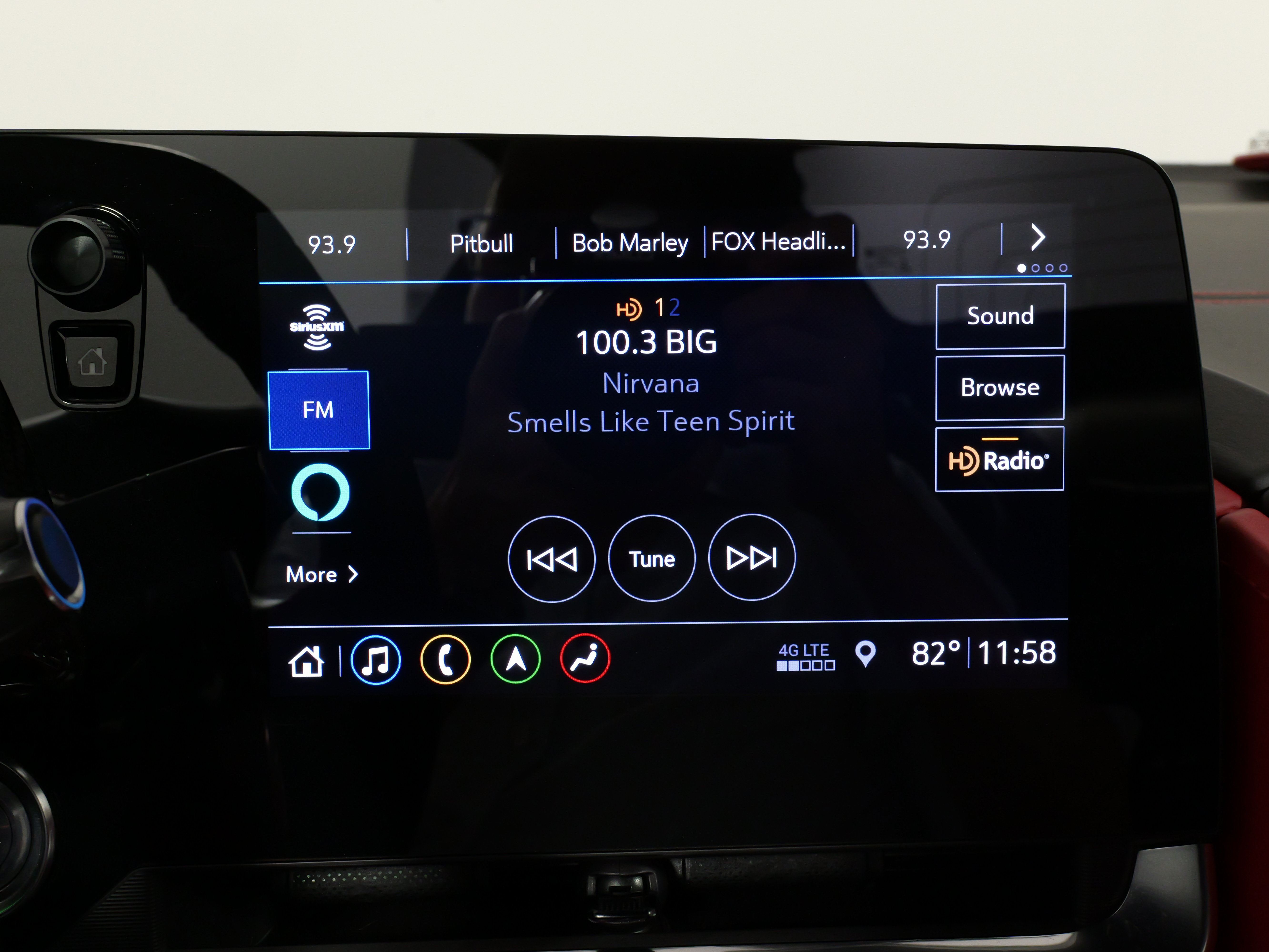 Used 2020 Chevrolet Corvette Stingray Premium Conv w/ 3LT Preferred Equipment Group RWD image 46