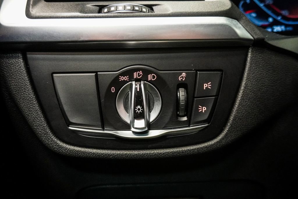 Used 2023 BMW X4 xDrive30i w/ M Sport Package image 27