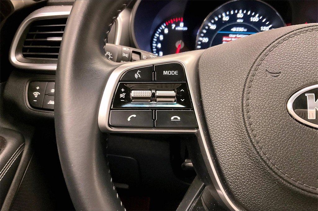 Used 2020 Kia Sorento EX image 17
