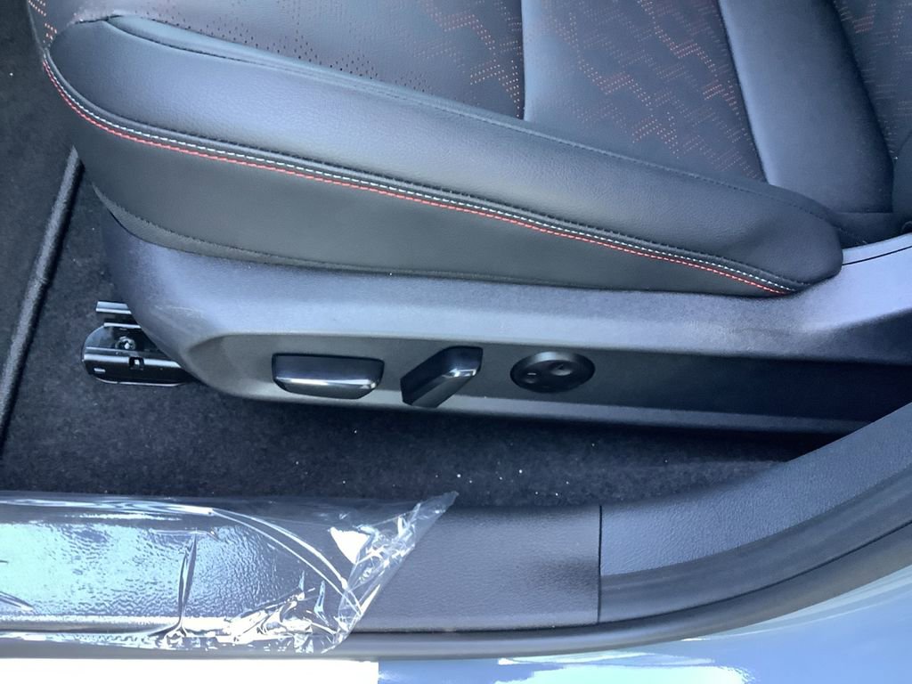 New 2026 Nissan Sentra SR w/ SR Premium Package FWD image 25
