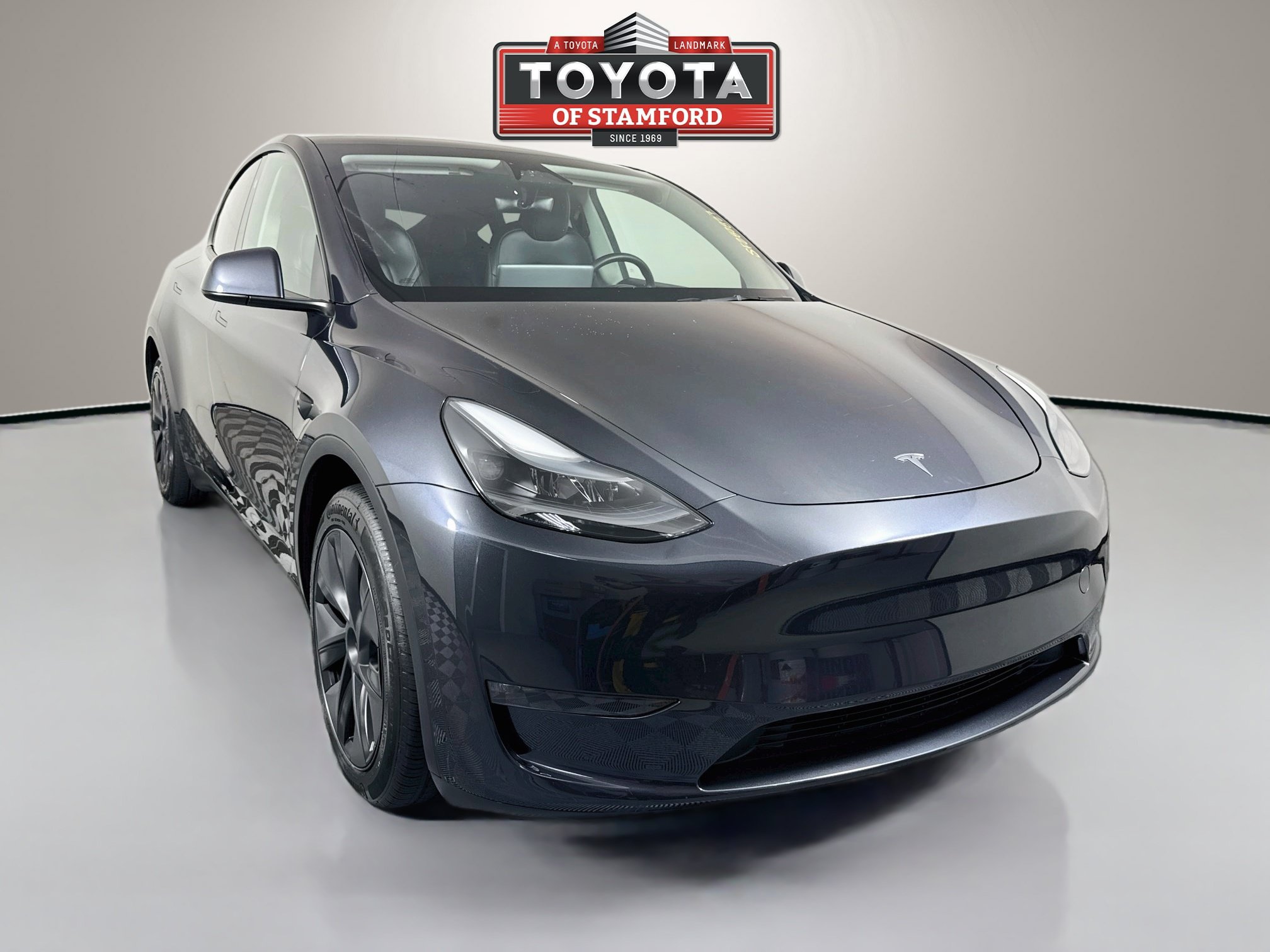 Used 2025 Tesla Model Y Long Range AWD/4WD image 1