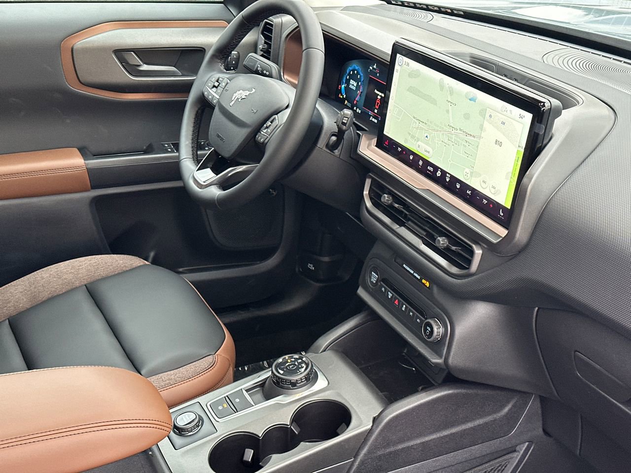 New 2025 Ford Bronco Sport Outer Banks w/ Outer Banks Tech Package+ AWD/4WD image 8