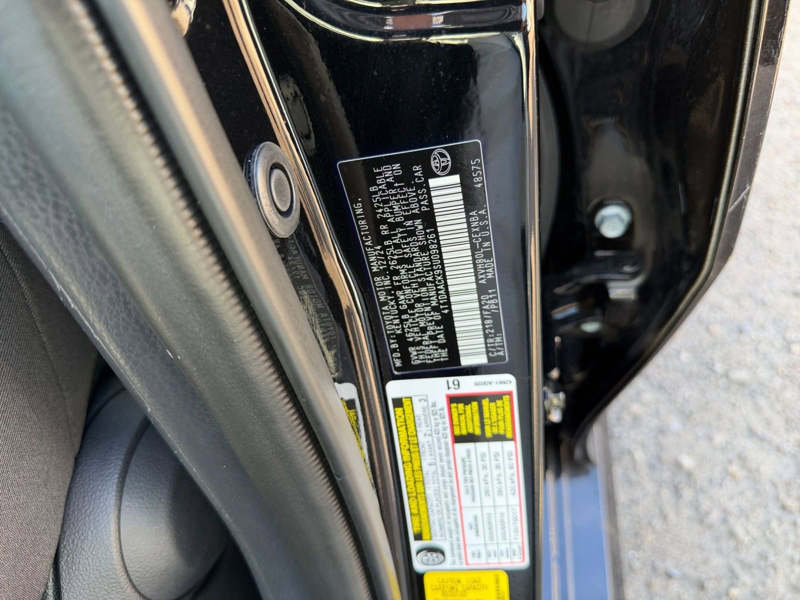 Used 2025 Toyota Camry LE image 28