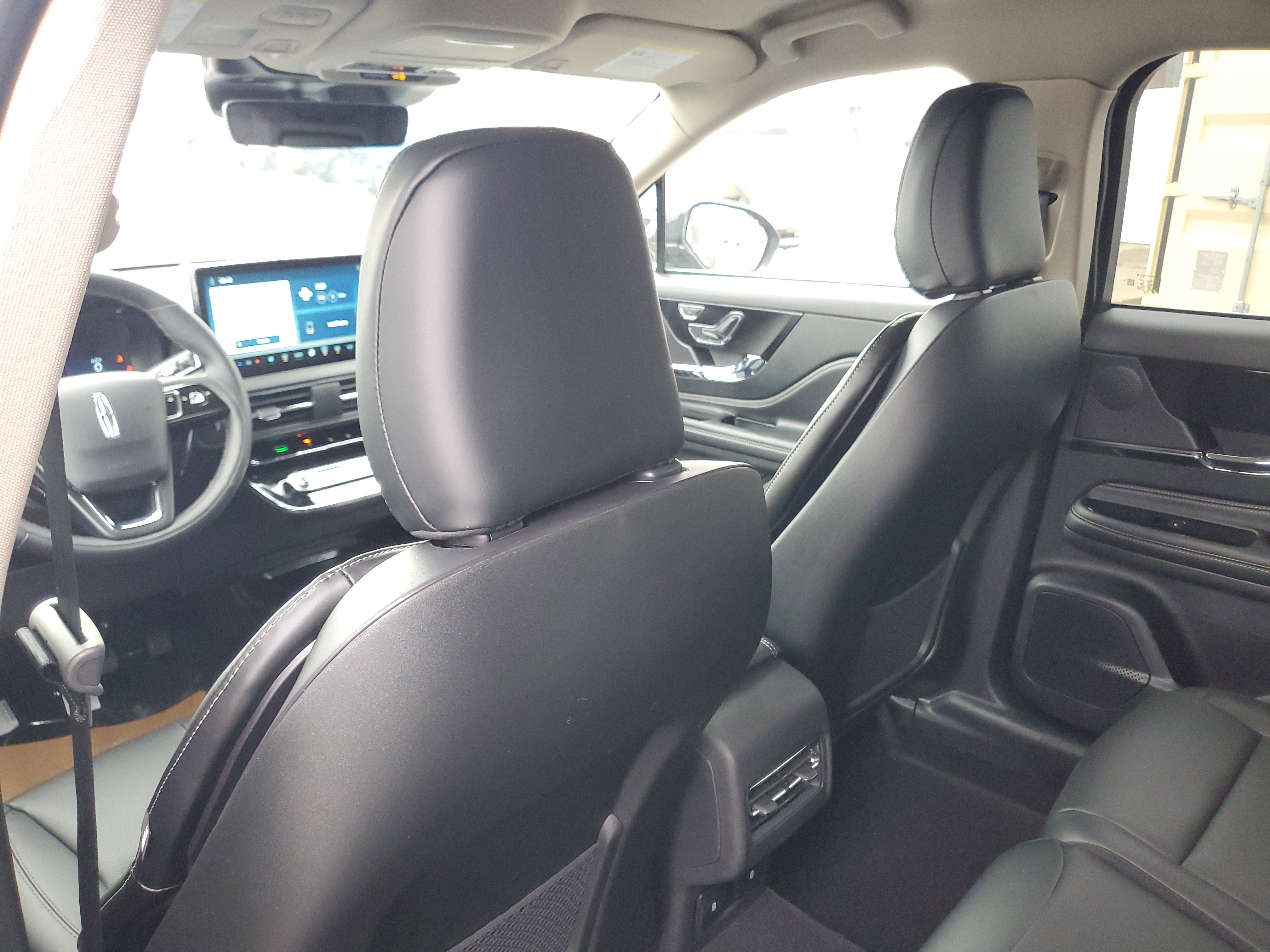 New 2026 Lincoln Corsair Premiere image 25