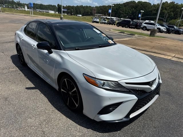 Used 2020 Toyota Camry XSE w/ Driver Assist Package FWD image 4