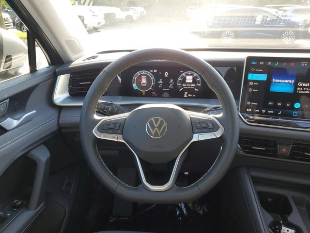 New 2026 Volkswagen Tiguan SE AWD/4WD image 13